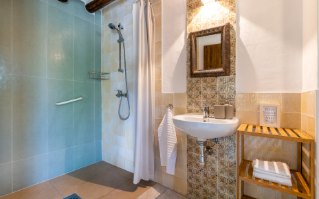 Baño de dormitorio 3 (Oliva)